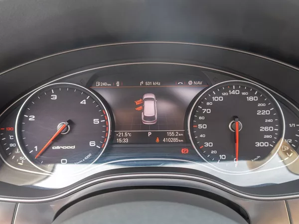 Audi A6 Allroad 3.0TDI 180KW – VÝBAVA - foto 24