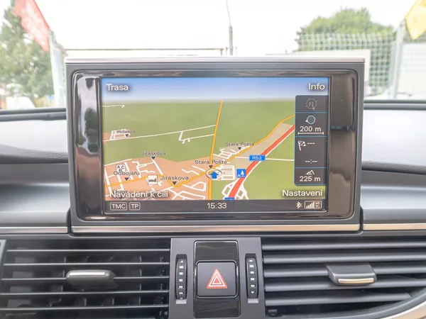 Audi A6 Allroad 3.0TDI 180KW – VÝBAVA - foto 25