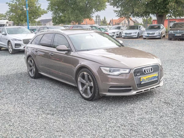 Audi A6 Allroad 3.0TDI 180KW – VÝBAVA - foto 3