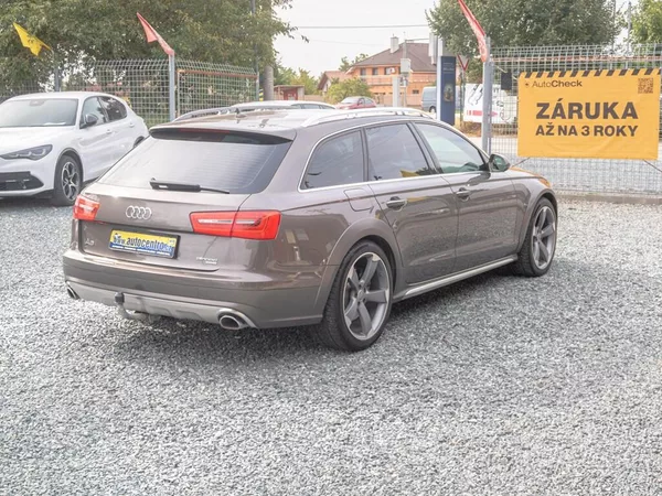Audi A6 Allroad 3.0TDI 180KW – VÝBAVA - foto 5
