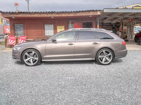 Audi A6 Allroad 3.0TDI 180KW – VÝBAVA - foto 8