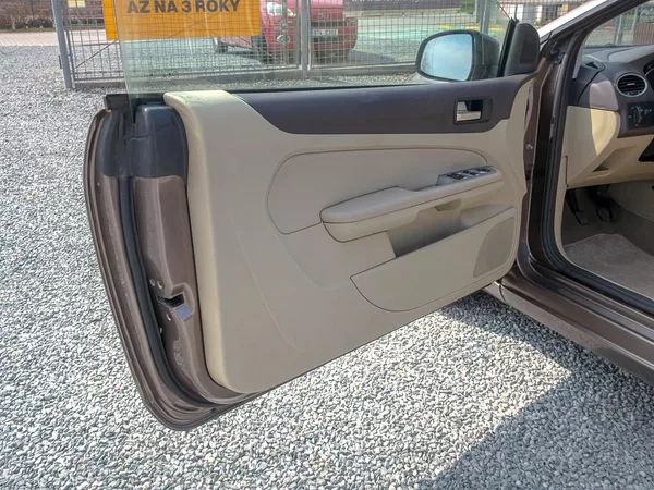 Ford Focus 2.0TDCI CC – TITANIUM - foto 13