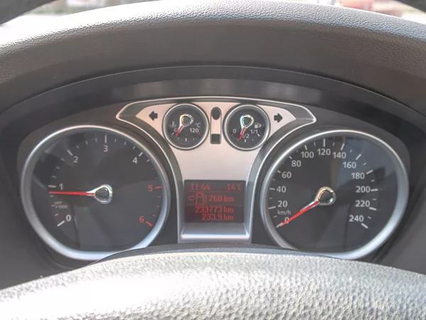 Ford Focus 2.0TDCI CC – TITANIUM - foto 24