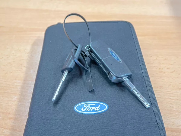 Ford Focus 2.0TDCI CC – TITANIUM - foto 45