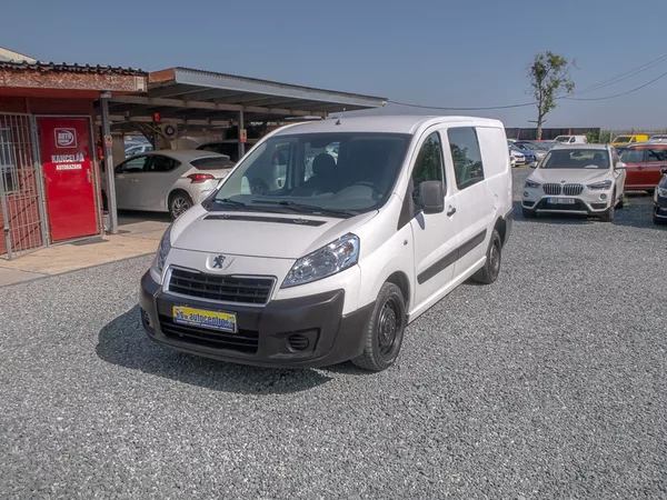 Peugeot Expert 2.0HDI 94KW – 6 sedadel