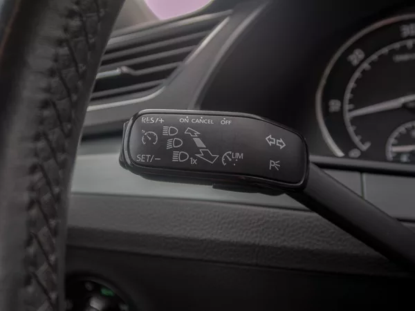 Škoda Superb ČR 2.0TDI 110KW DSG – NAVI - foto 17