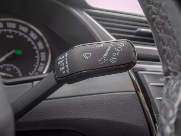 Škoda Superb ČR 2.0TDI 110KW DSG – NAVI - foto 18