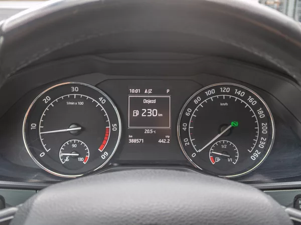Škoda Superb ČR 2.0TDI 110KW DSG – NAVI - foto 19