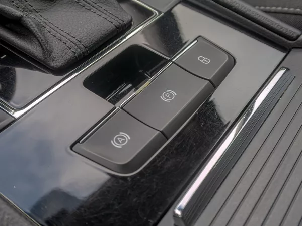 Škoda Superb ČR 2.0TDI 110KW DSG – NAVI - foto 25