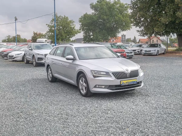 Škoda Superb ČR 2.0TDI 110KW DSG – NAVI - foto 3
