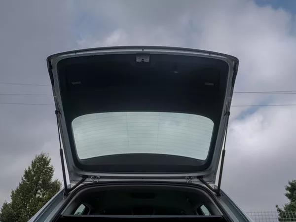 Škoda Superb ČR 2.0TDI 110KW DSG – NAVI - foto 39