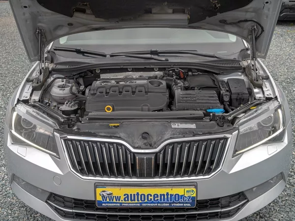 Škoda Superb ČR 2.0TDI 110KW DSG – NAVI - foto 40