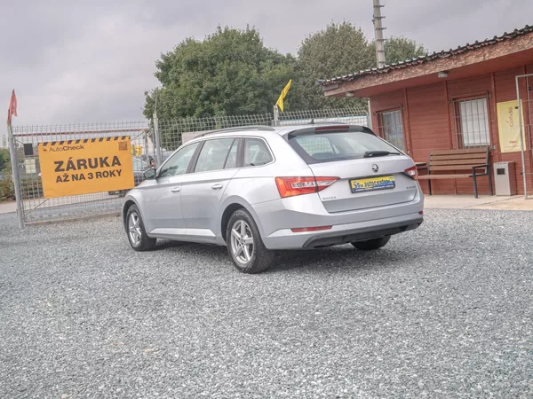 Škoda Superb ČR 2.0TDI 110KW DSG – NAVI - foto 7