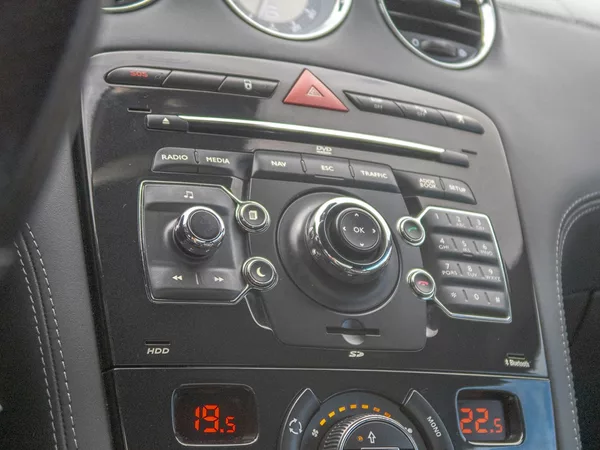 Peugeot RCZ 1.6T 115KW – NAVIGACE - foto 26