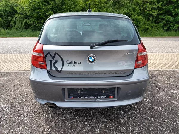 BMW Řada 1 2.0i 105kw - foto 19