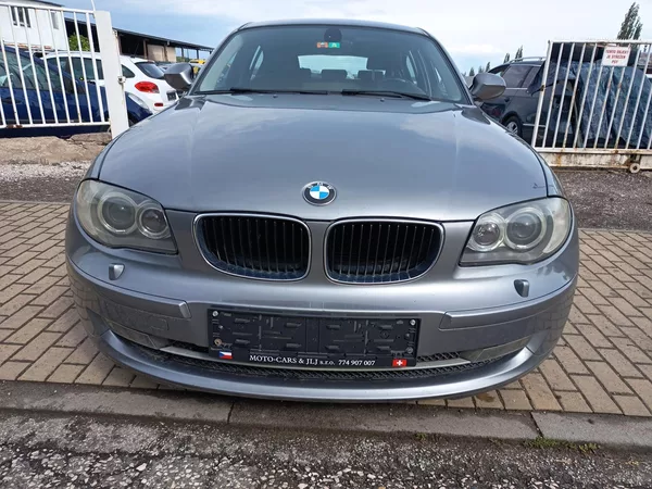 BMW Řada 1 2.0i 105kw - foto 2