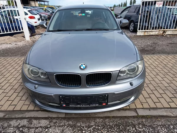 BMW Řada 1 2.0i 105kw - foto 4