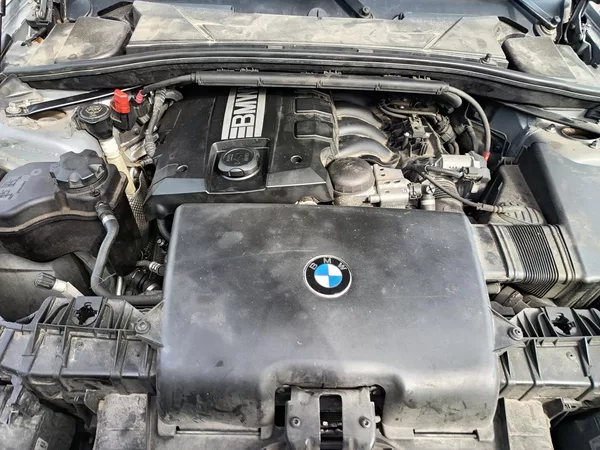 BMW Řada 1 2.0i 105kw - foto 46