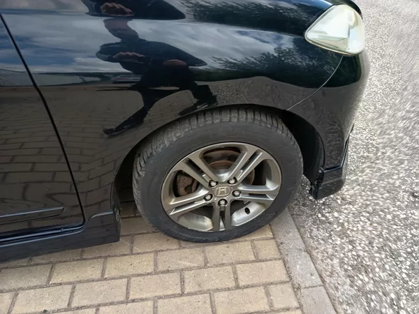 Honda FR-V 2.0i 110kv 6 mist - foto 31
