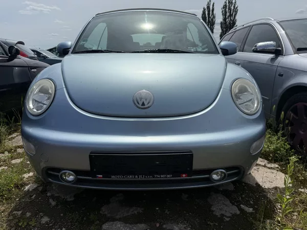 Volkswagen New Beetle Kabroušek 1.6 75kw