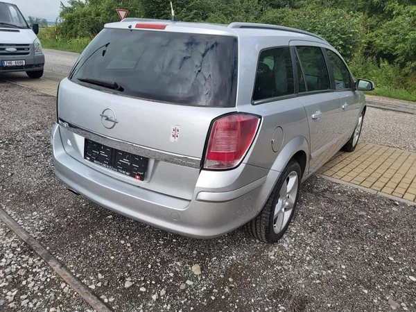 Opel Astra 2,0 T 125 KW - foto 10