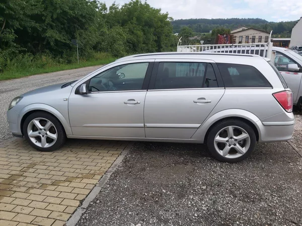 Opel Astra 2,0 T 125 KW - foto 15