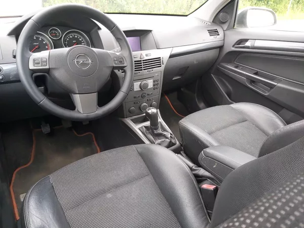 Opel Astra 2,0 T 125 KW - foto 26