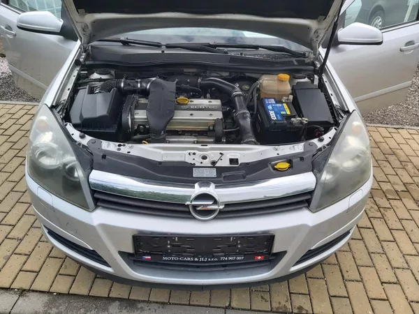 Opel Astra 2,0 T 125 KW - foto 35