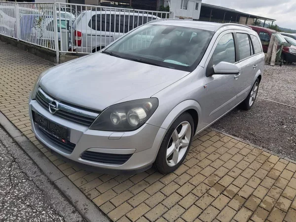 Opel Astra 2,0 T 125 KW - foto 4