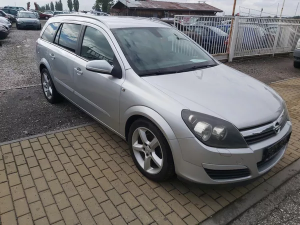 Opel Astra 2,0 T 125 KW - foto 5