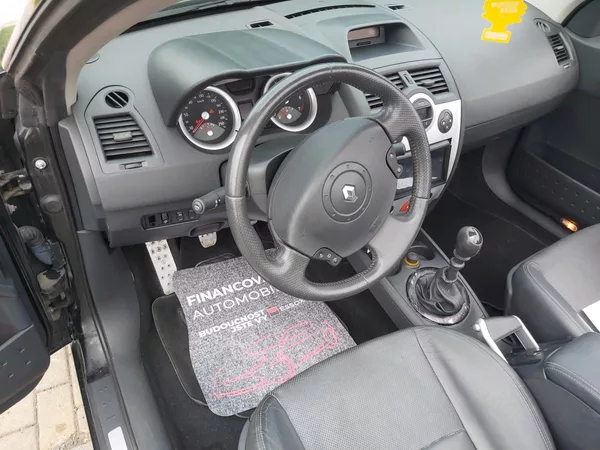 Renault Mégane 2,0 16 V CABRIO - foto 19