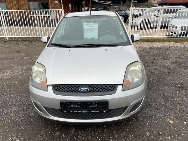 Ford Fiesta 1,4 16V 59 KW - foto 2