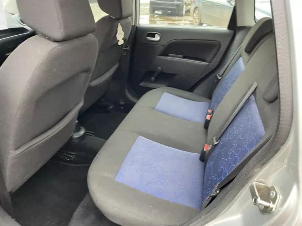 Ford Fiesta 1,4 16V 59 KW - foto 29