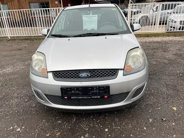 Ford Fiesta 1,4 16V 59 KW - foto 3