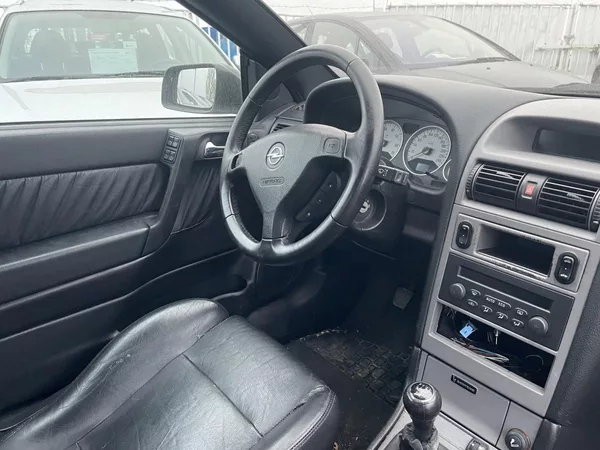 Opel Astra 1.8 92KW - foto 3