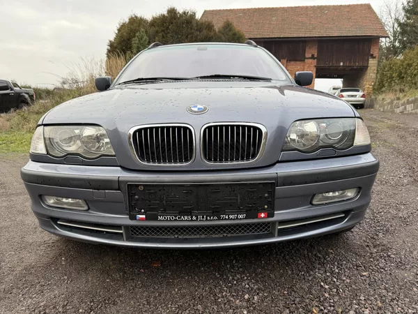 BMW Řada 3 330 XI Touring 170KW