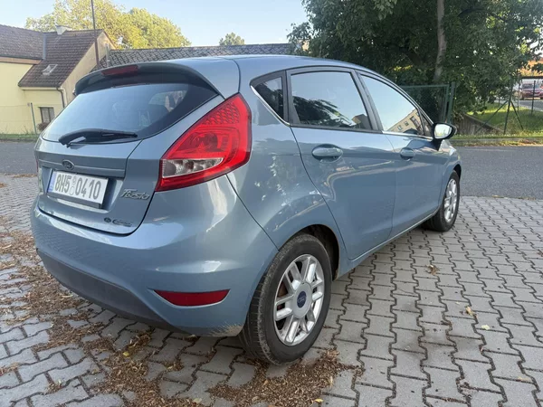 Ford Fiesta - foto 27