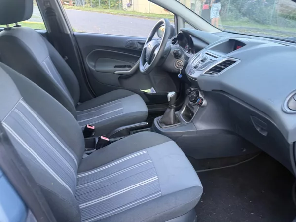 Ford Fiesta - foto 31