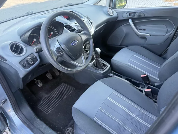 Ford Fiesta - foto 37
