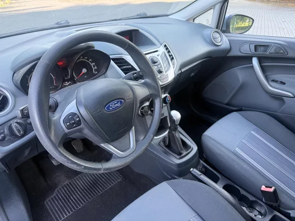 Ford Fiesta - foto 40