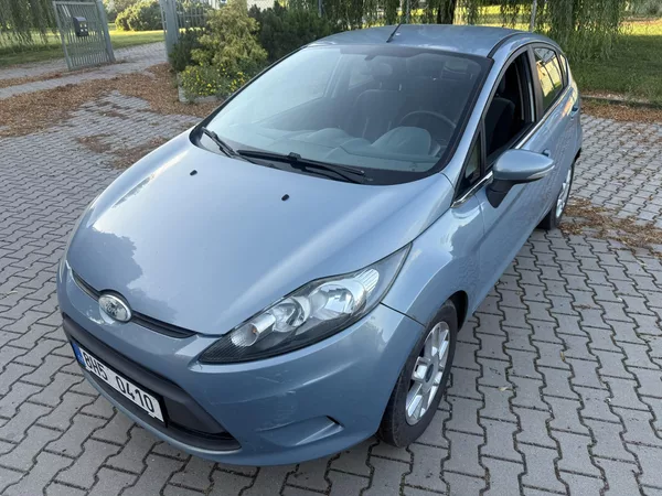 Ford Fiesta - foto 6