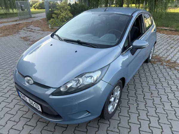 Ford Fiesta - foto 7