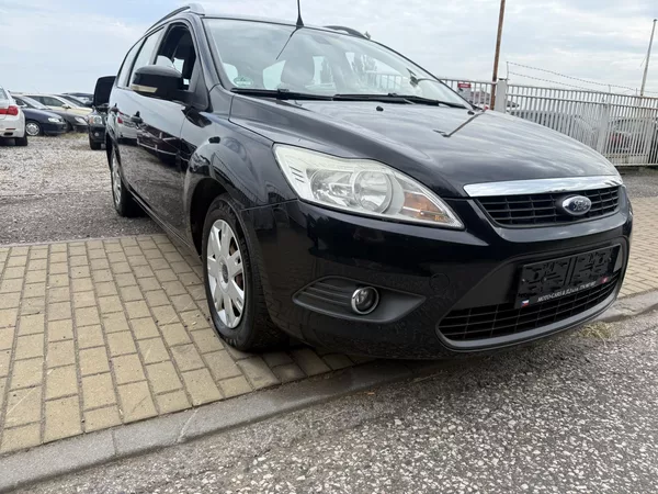Ford Focus 1.6 td - foto 11