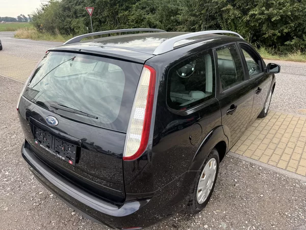 Ford Focus 1.6 td - foto 13