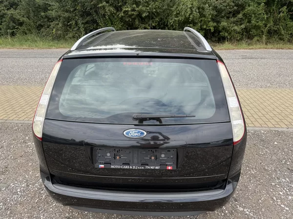 Ford Focus 1.6 td - foto 16
