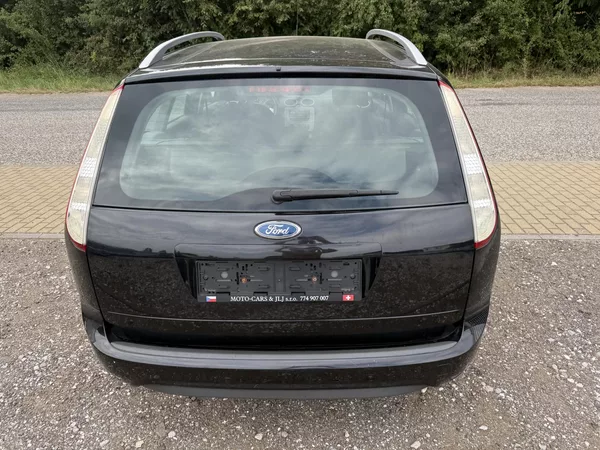 Ford Focus 1.6 td - foto 17