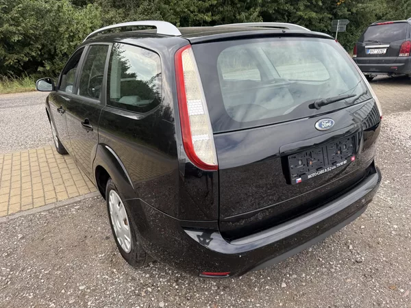 Ford Focus 1.6 td - foto 21
