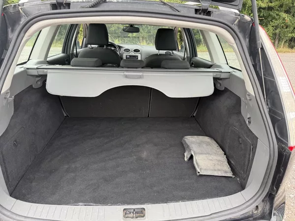 Ford Focus 1.6 td - foto 36