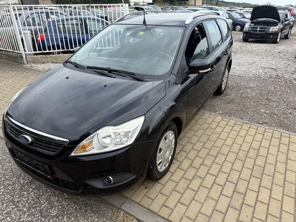 Ford Focus 1.6 td - foto 8
