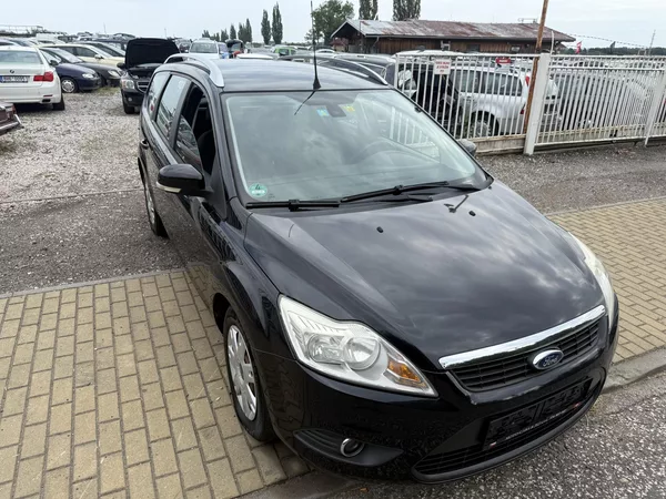 Ford Focus 1.6 td - foto 9
